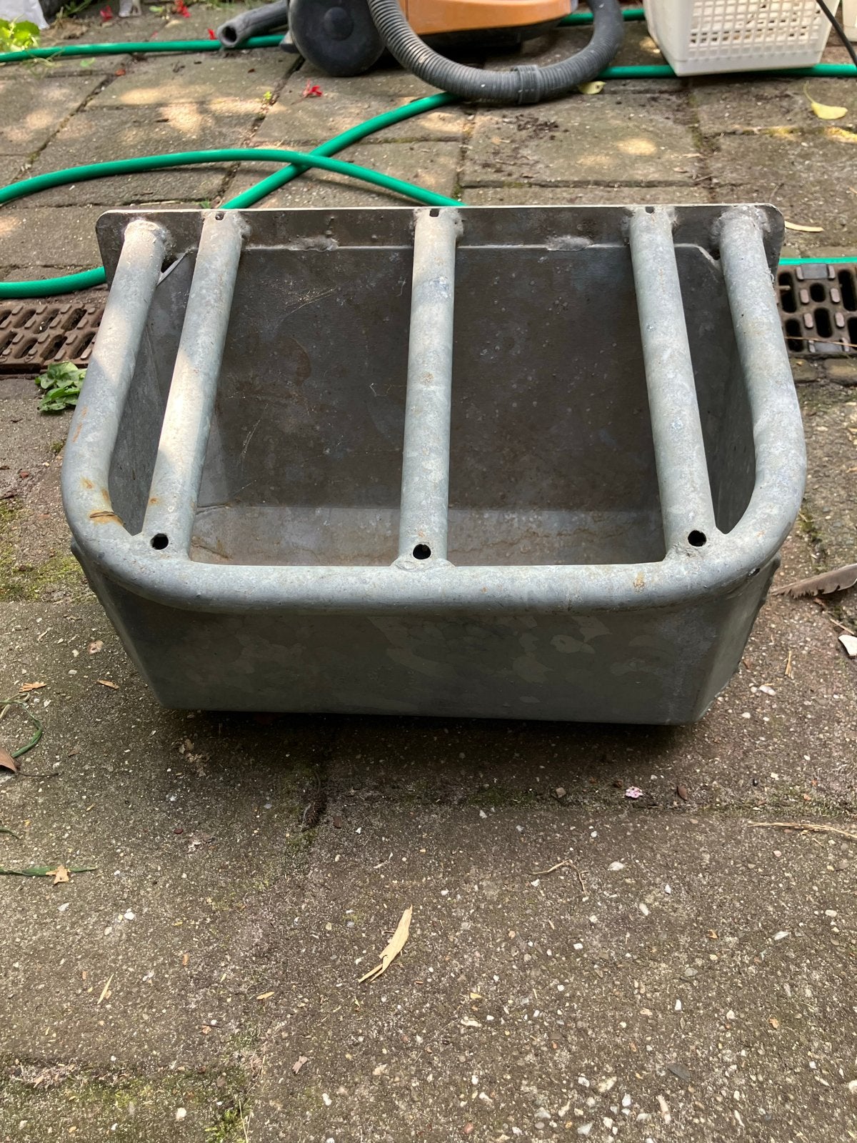 Voerbak voor veulens, Dieren en Toebehoren, Dierenvoeding, Ophalen, Vee