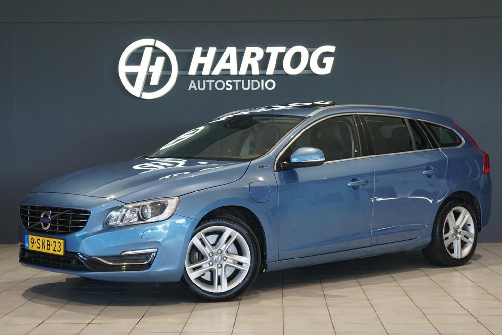 Volvo V60 2.4 D6 AWD Plug-In Hybrid Summum *EERSTE EIGENAAR*, Auto's, Automaat, Blauw, Vierwielaandrijving, 11 kWh