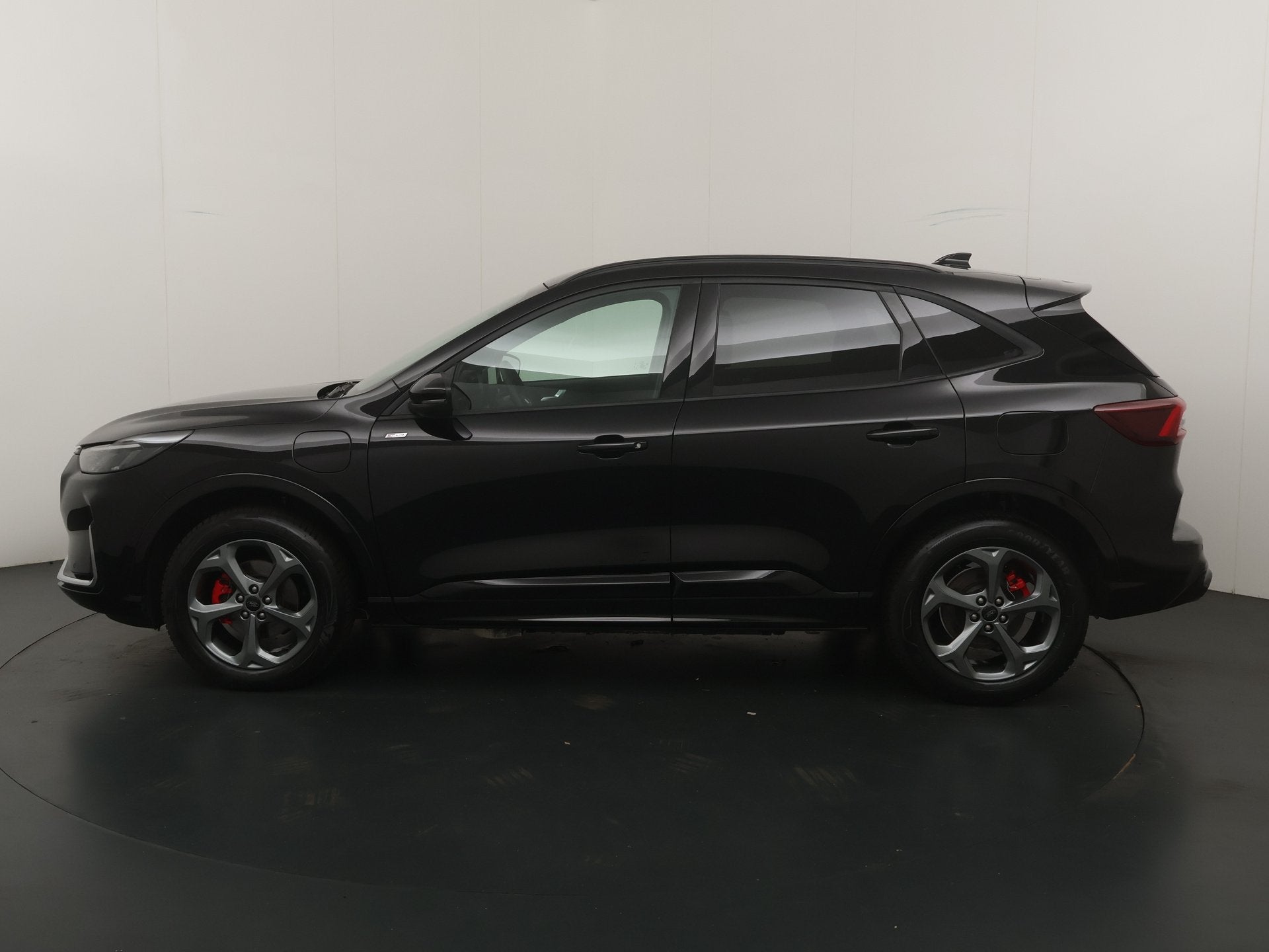 Ford Kuga 2.5 PHEV 243pk ST-Line X AGR stoelen | Adapt. Crui, 14 kWh, Gebruikt, Zwart, Zwart