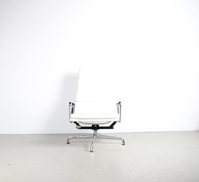 1x Vitra Eames EA 222 Softpad Wit – Chroom, Niet ingevuld, Niet ingevuld, 75 tot 100 cm, Ophalen of Verzenden