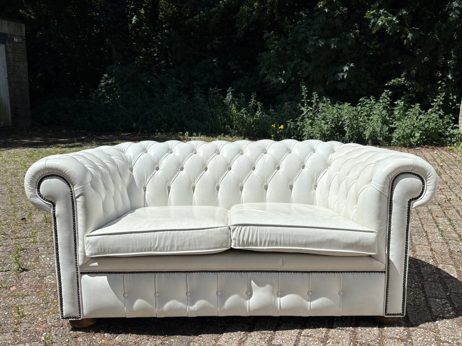 Witte echte chesterfield., Ophalen, Gebruikt, Tweepersoons, Rechte bank