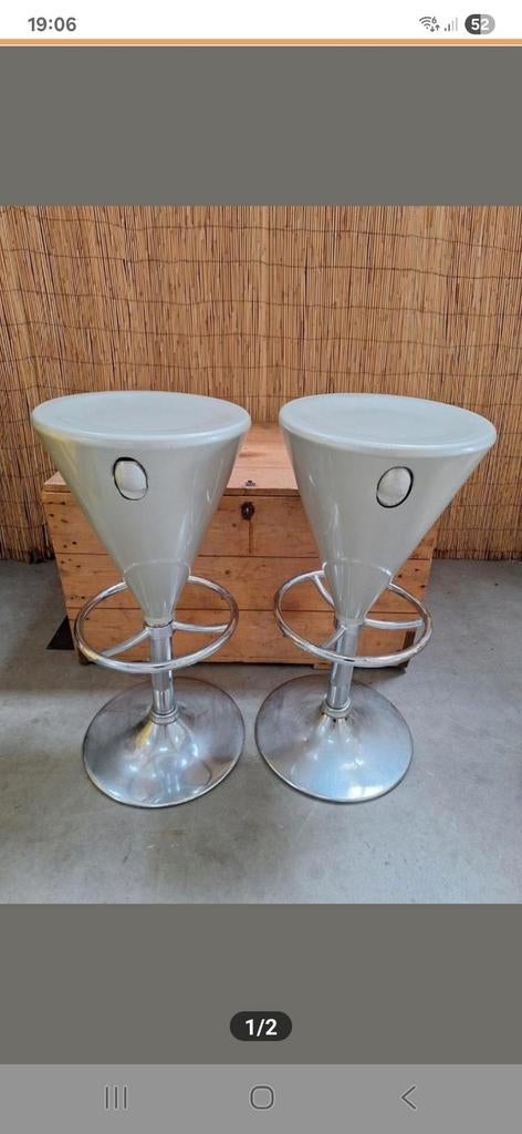 Space age barkrukken, 2 krukken, Ophalen, Gebruikt, 60 tot 90 cm
