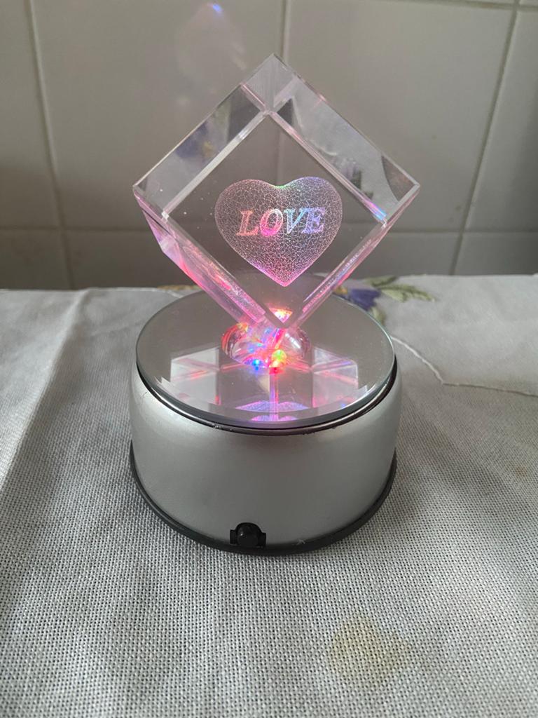 3D Kristal Blok LOVE - met LED verlichting - Lamp Hart, Ophalen of Verzenden, Zo goed als nieuw