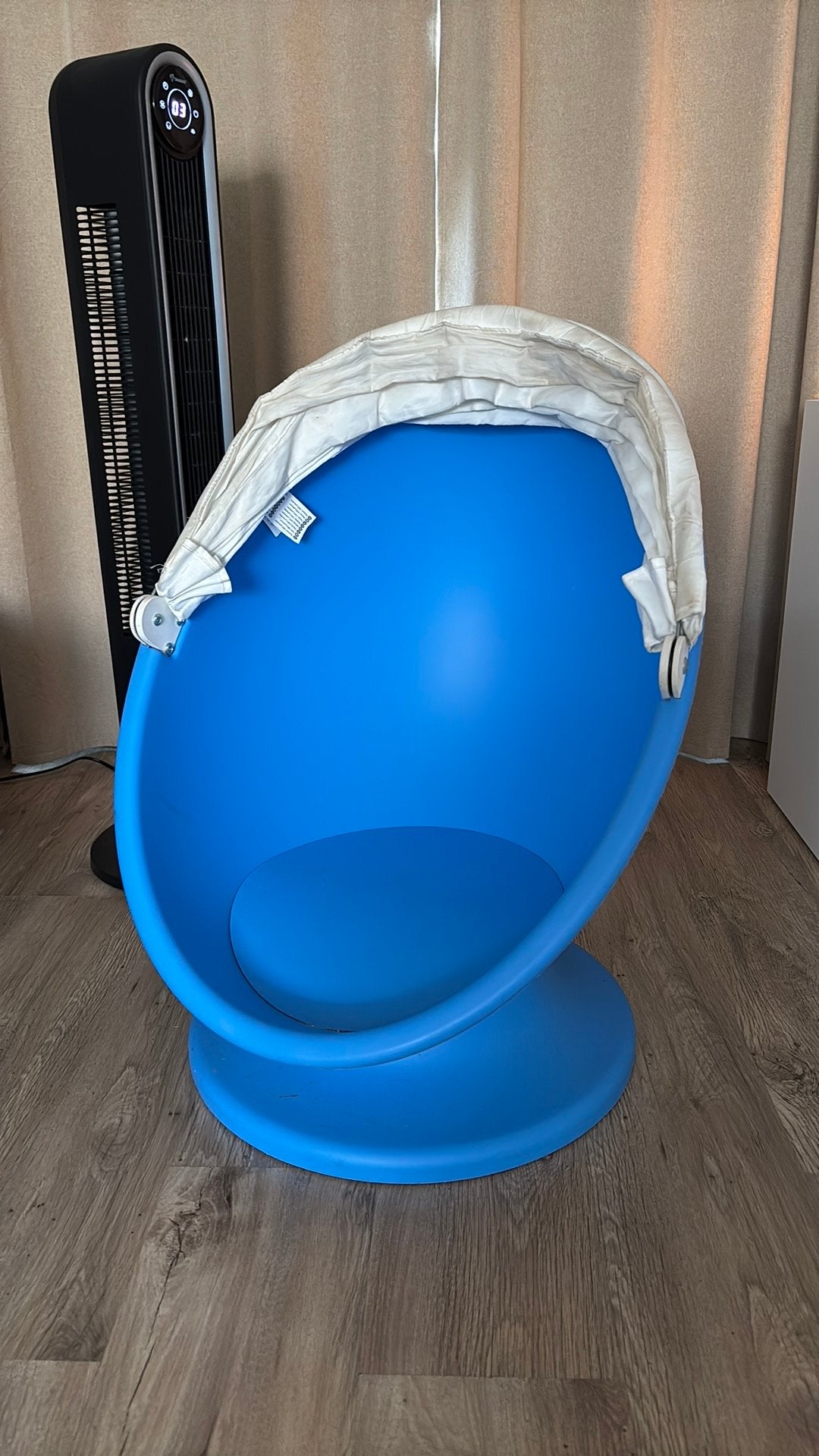 PS Lömsk draaistoel, Kinderen en Baby's, Kinderkamer | Tafels en Stoelen, Ophalen, Gebruikt, Stoel(en)