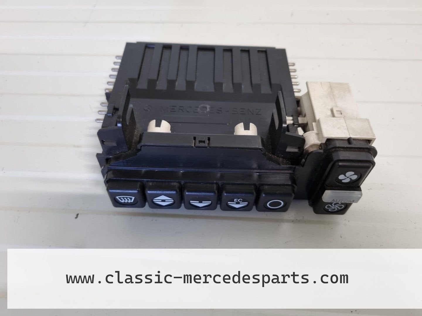 Airco / kachel bedieningspaneel Mercedes w126 1268300285, Auto-onderdelen, Gebruikt, -, -, Ophalen of Verzenden