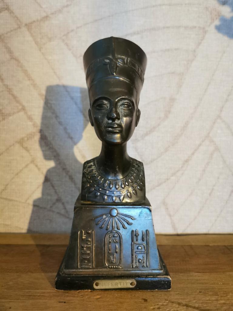Buste Nefertiti - Egyptische decoratie, brons / koper, beeld, Verzamelen, Beelden en Beeldjes, Ophalen of Verzenden