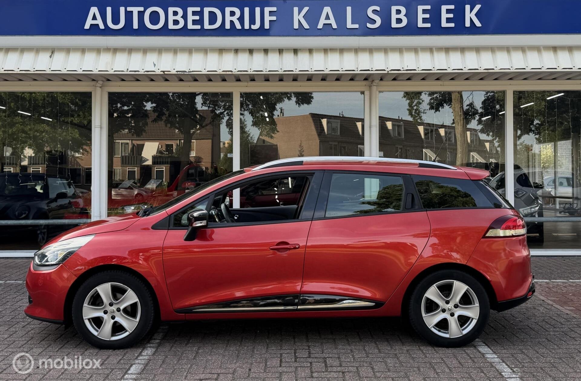 Renault Clio Estate 0.9 TCe Expression|Navi|Cruise control|T, Voorwielaandrijving, Start-stop-systeem, Origineel Nederlands, Handgeschakeld