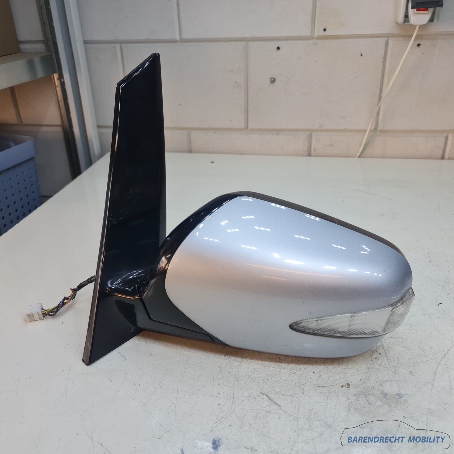 Buitenspiegel Mitsubishi Grandis 9-PINS links bestuuderskant, Info@mitsubishi-motors.com, Gebruikt, Mitsubishi Motors Corporation