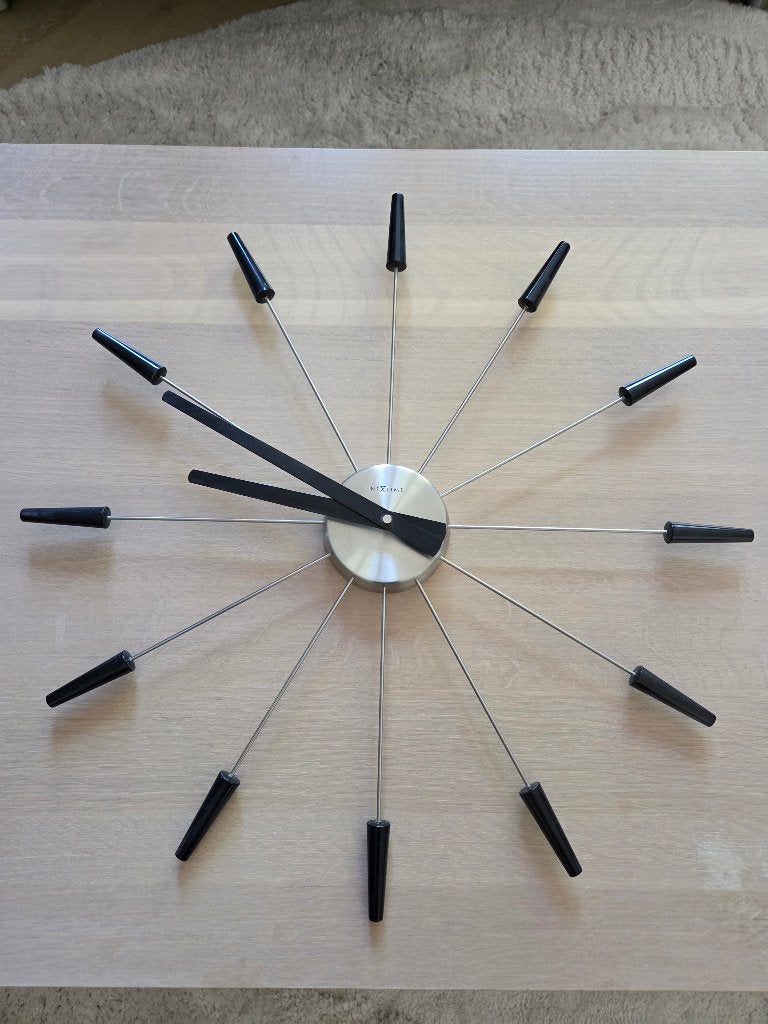 NeXtime wandklok zwart met zilver, Ophalen, Zo goed als nieuw, Wandklok
