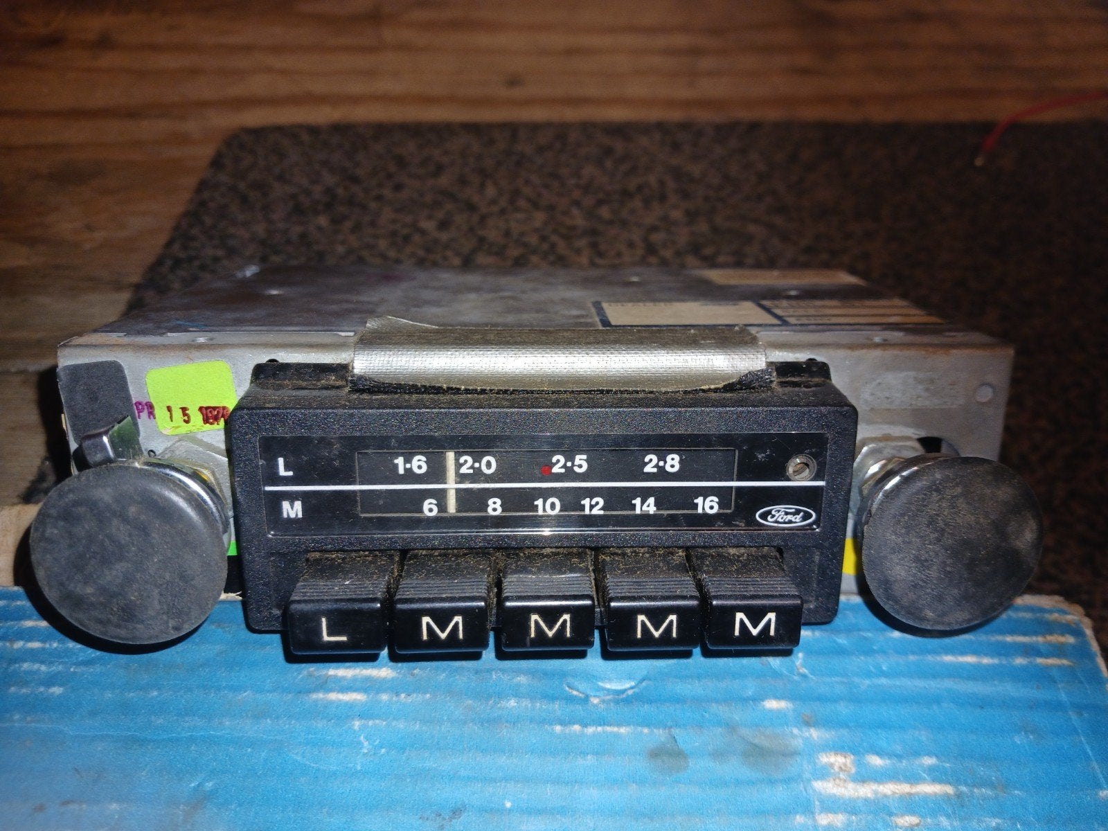 Originele ford radio z.g.a.n., Ophalen of Verzenden