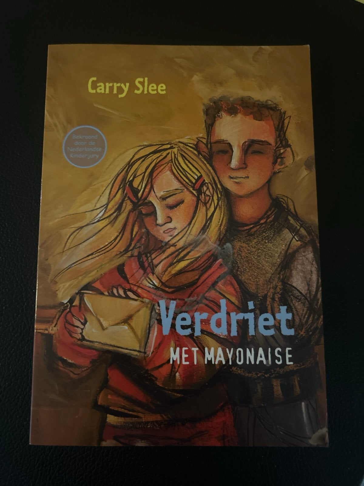 Verdriet met mayonaise - Carry Slee (Bekroond), Ophalen of Verzenden, Gelezen, Fictie
