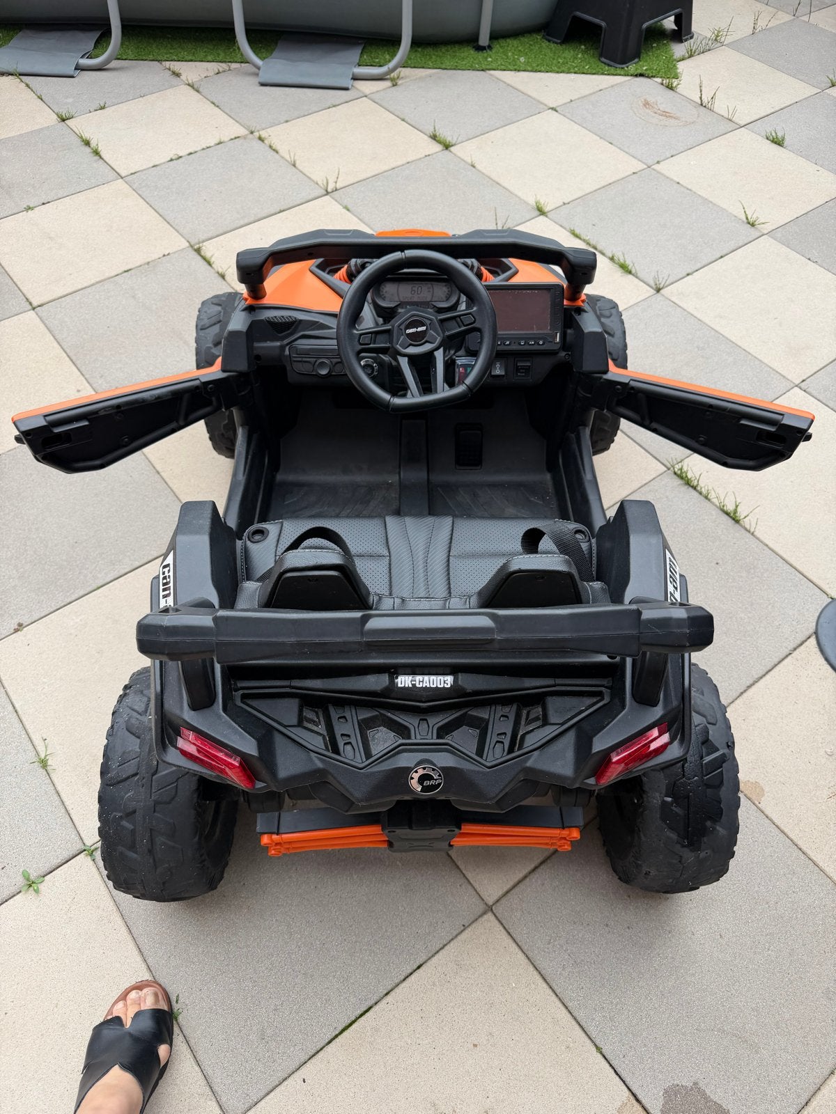 Can-Am Maverick Kinder Buggy Elektrisch, Ophalen of Verzenden, Gebruikt, Loopvoertuig