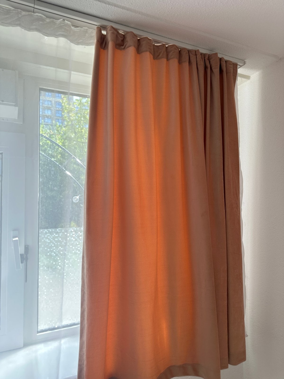 Zalmoranje overgordijnen en witte vitrage, Ophalen of Verzenden, Zo goed als nieuw, Oranje, Gordijn