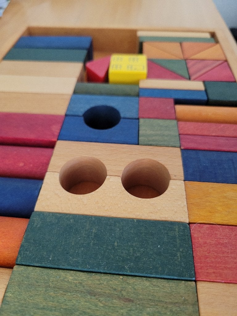 Houten bouwblokken set in kist - Kleurrijk en educatief, Ophalen, Zo goed als nieuw, Overige typen