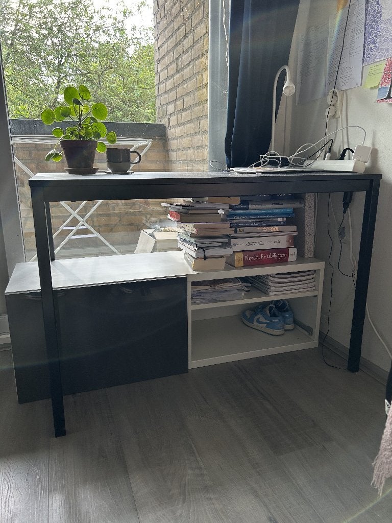 cupboard under the table, Huis en Inrichting, Woonaccessoires | Wandplanken en Boekenplanken, Ophalen, Zo goed als nieuw