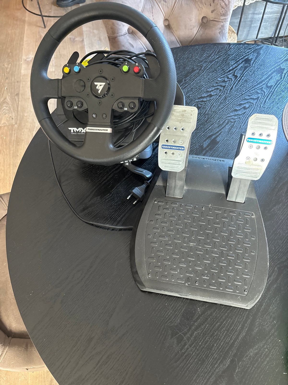 Thrustmaster TMX Force Feedback racestuur met pedalen, Racestuur, Force feedback, Ophalen of Verzenden, Zo goed als nieuw