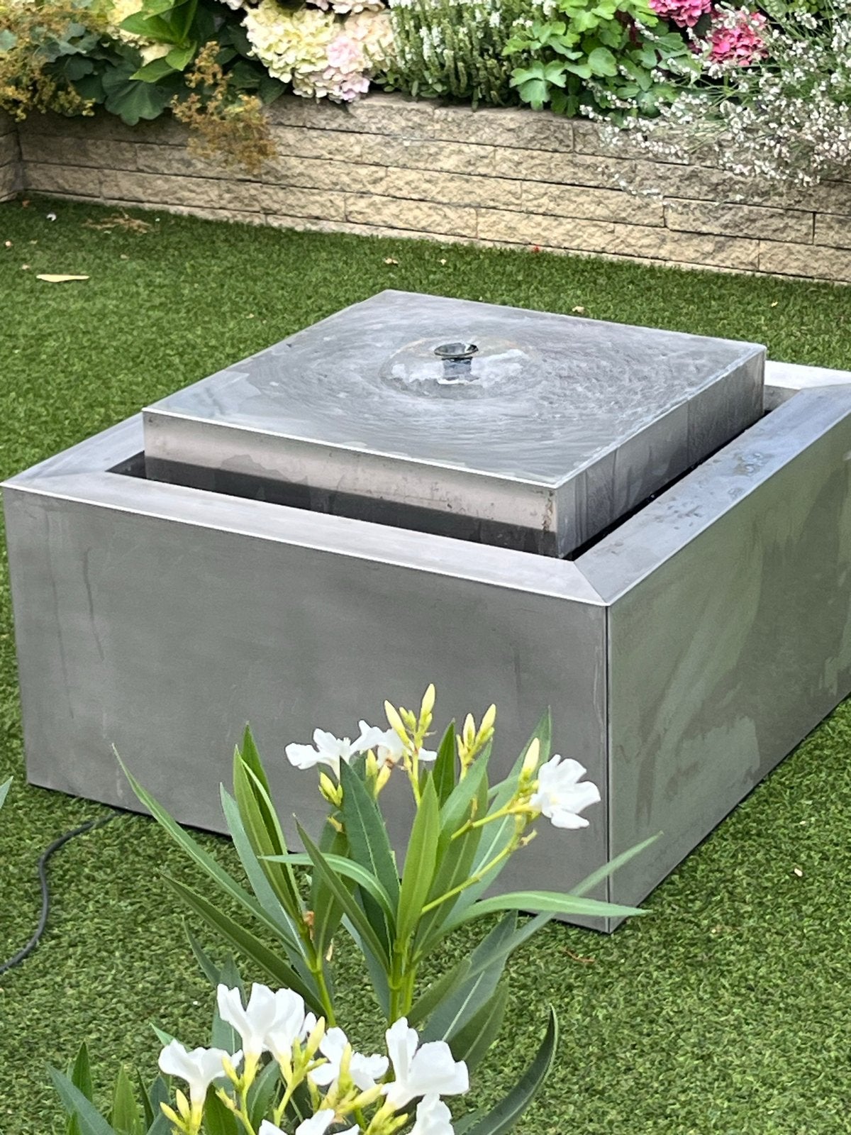 RVS Waterornament met Pomp - 80x80x48 cm, Tuin en Terras, Waterpartijen en Fonteinen, Ophalen, Gebruikt, Rvs, Waterornament