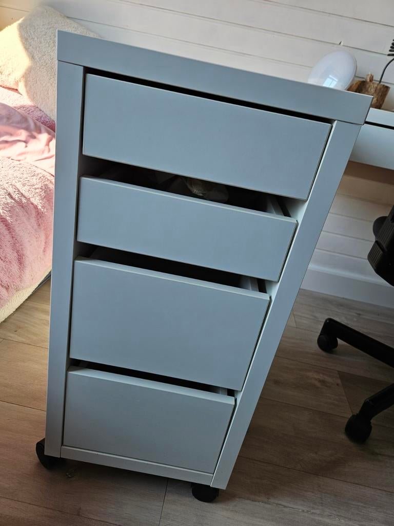 IKEA ladeblok met wieltjes - opknapper, Ophalen, Minder dan 50 cm, Gebruikt, 3 of 4 laden