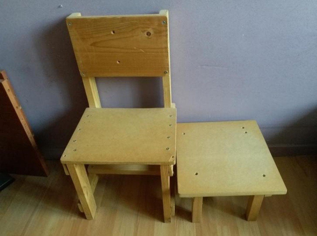 Houten kinderstoel en tafeltje - handgemaakt, Ophalen