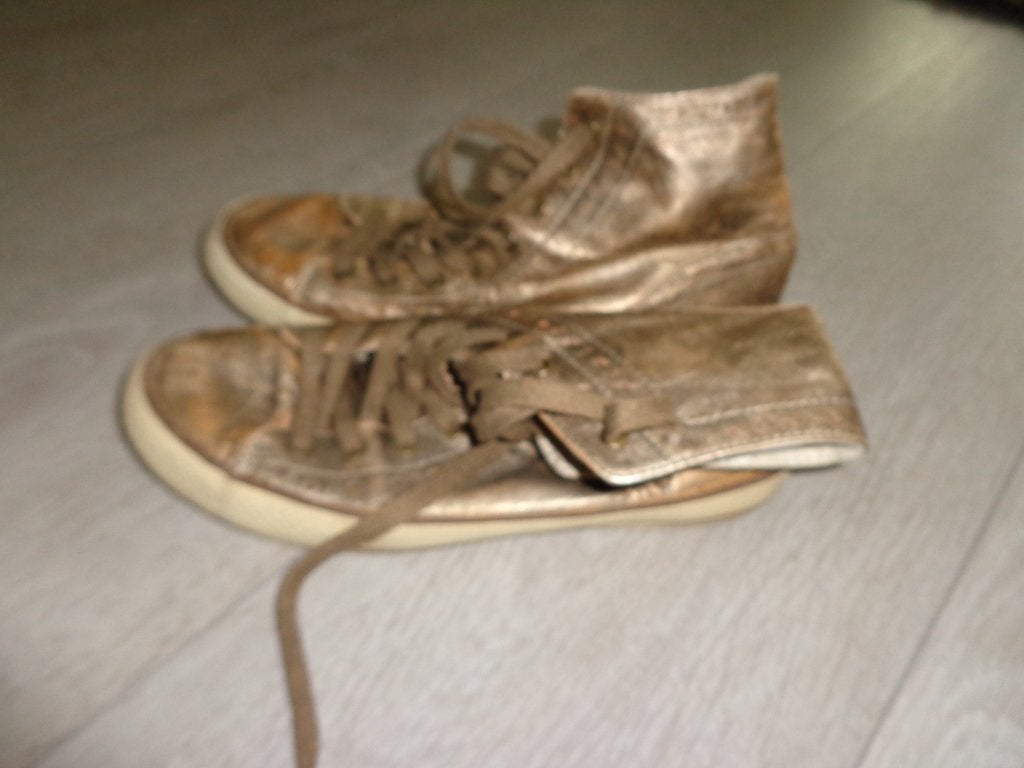 te gekke damessneakers van ASH, maat 40, Kleding | Dames, Schoenen, Ophalen of Verzenden, Gedragen, Sneakers of Gympen