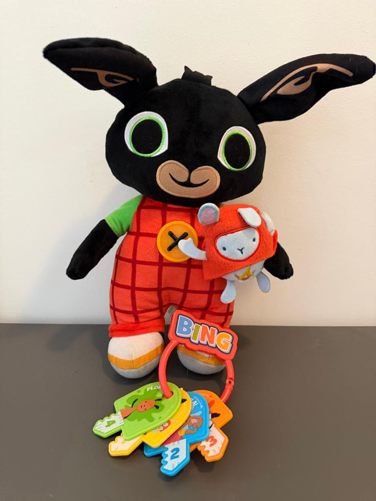 Bing Konijn Knuffel met Geluid en Rammelaar Sleutels, Ophalen, Zo goed als nieuw