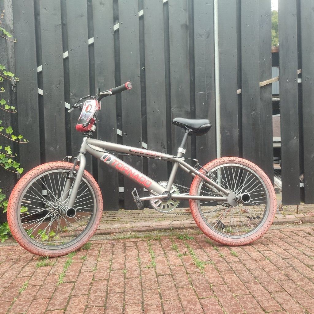 Royal Bugatti Tornado BMX Rood/Grijs, Ophalen, Gebruikt, Staal, Velgrem