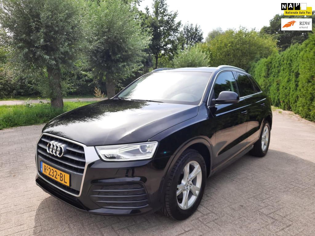 Audi Q3 2.0 TDI Adrenalin VOL SPORT LEER ECC PANORAMADAK, 1490 kg, Gebruikt, 4 cilinders, Zwart