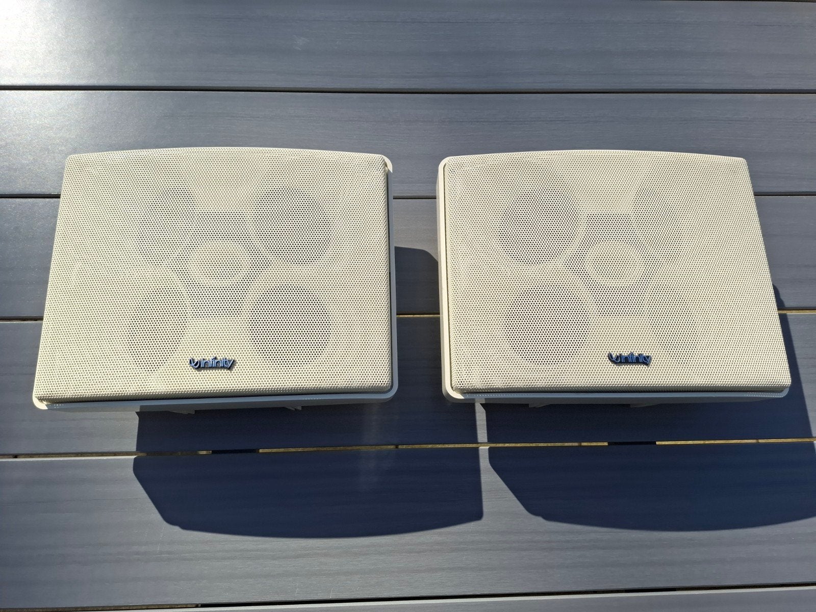 2x Infinity Quadropole QPS-1 Surround Luidsprekers, Overige merken, Ophalen of Verzenden, Zo goed als nieuw, 120 watt of meer