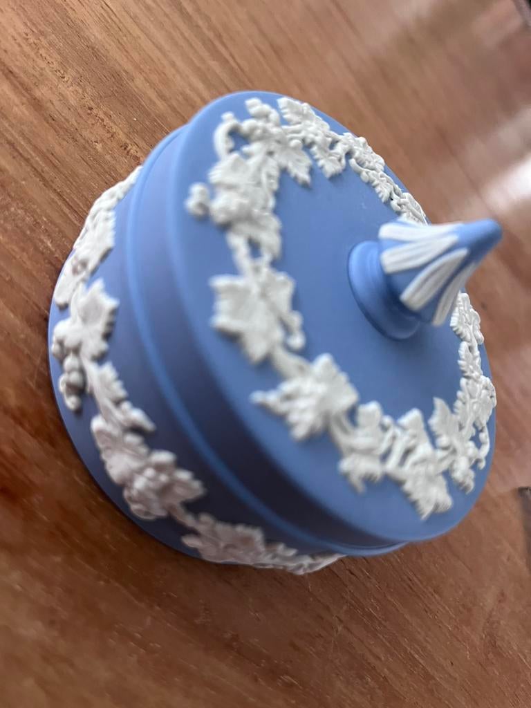 Wedgwood Jasperware, Antiek en Kunst, Antiek | Keramiek en Aardewerk, Ophalen of Verzenden