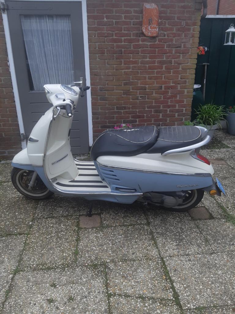 Peugeot django, Ophalen, Benzine, Peugeot