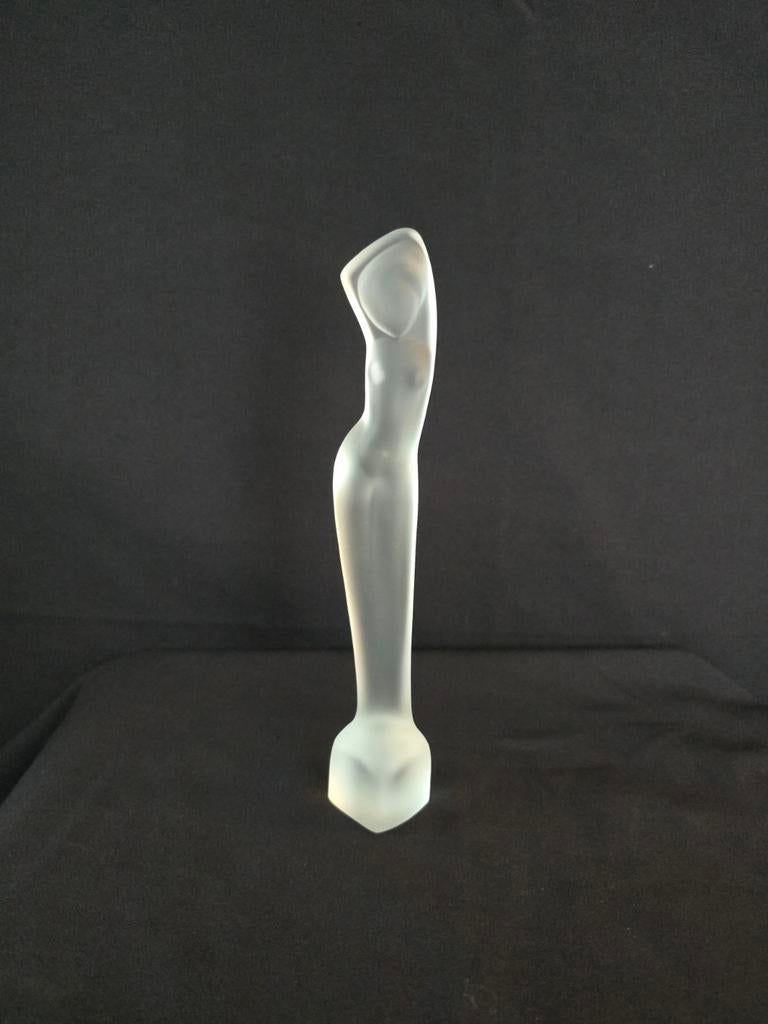 Top beeldje, Art Deco, glas, ontw. Luciënne BLOCH, Leerdam, Ophalen of Verzenden, Zo goed als nieuw, Mens
