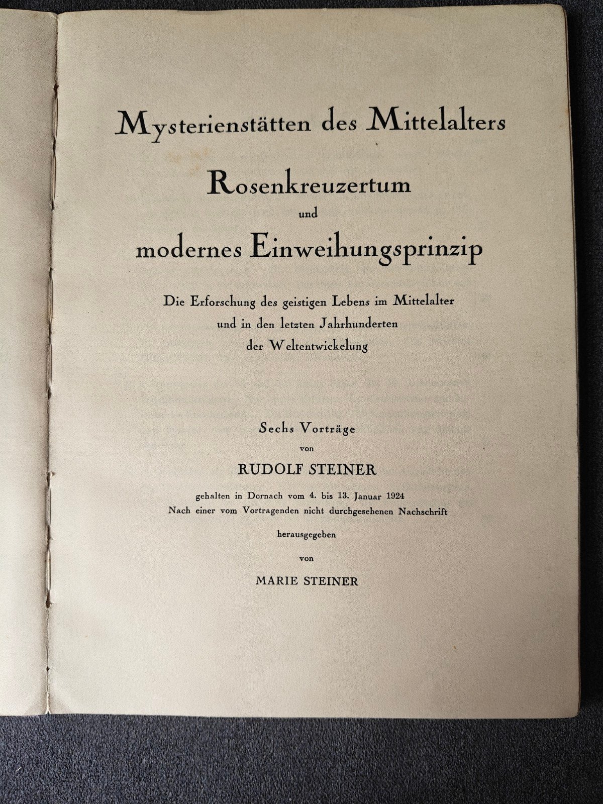 Rudolf Steiner - Mysterienstätten des Mittelalters (1932), Boeken, Gelezen, Achtergrond en Informatie, Ophalen of Verzenden, Overige onderwerpen