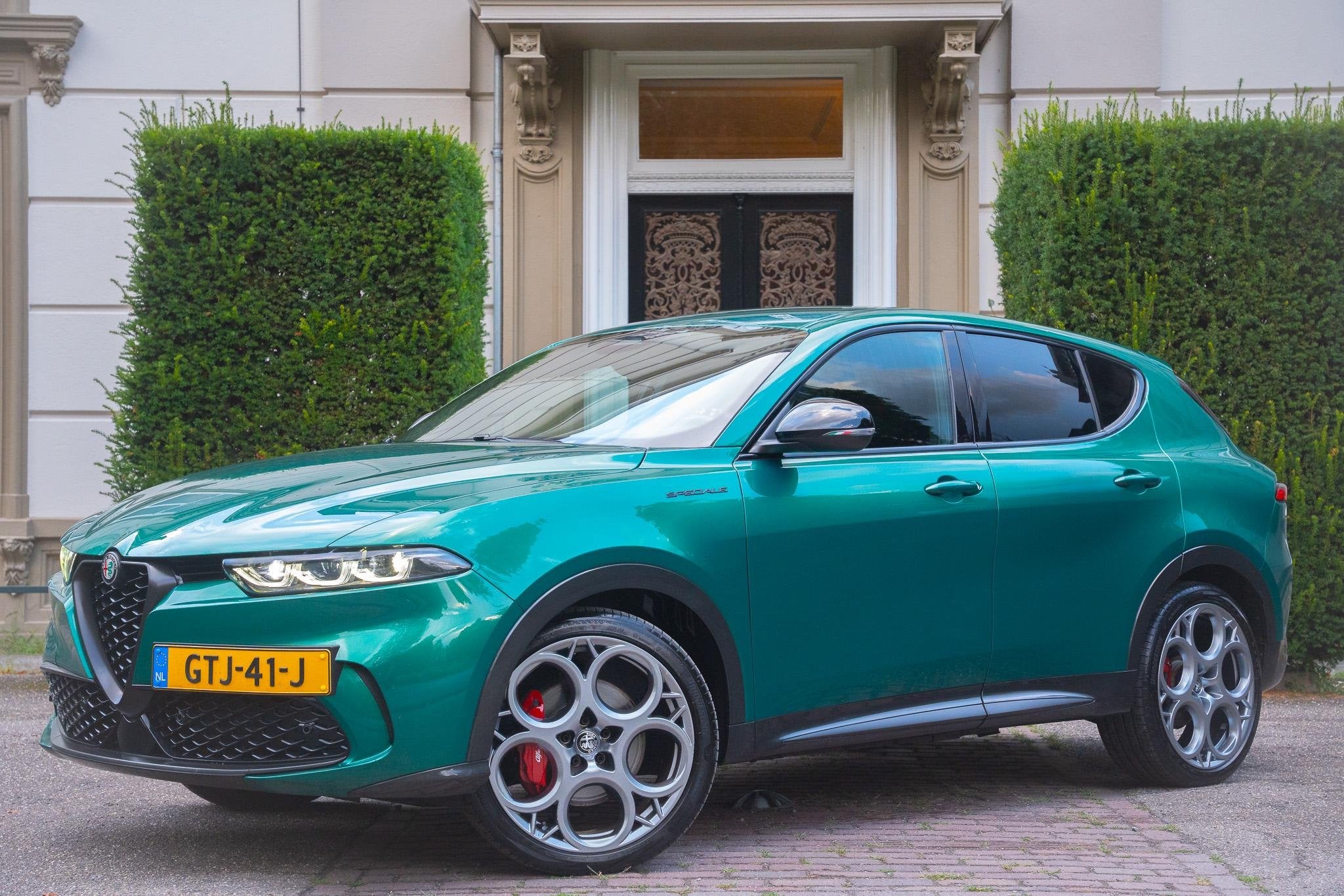 Alfa Romeo Tonale 1.5T Hybrid Edizione Speciale TREKHAAK | A, Auto's, Gebruikt, Euro 6, 4 cilinders, 700 kg