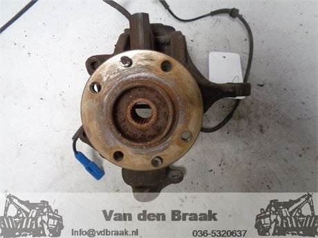 Citroen C3 2010-2016 Fusee links voor, Gebruikt, Herkomst onderdeel bekend, -, Ophalen of Verzenden
