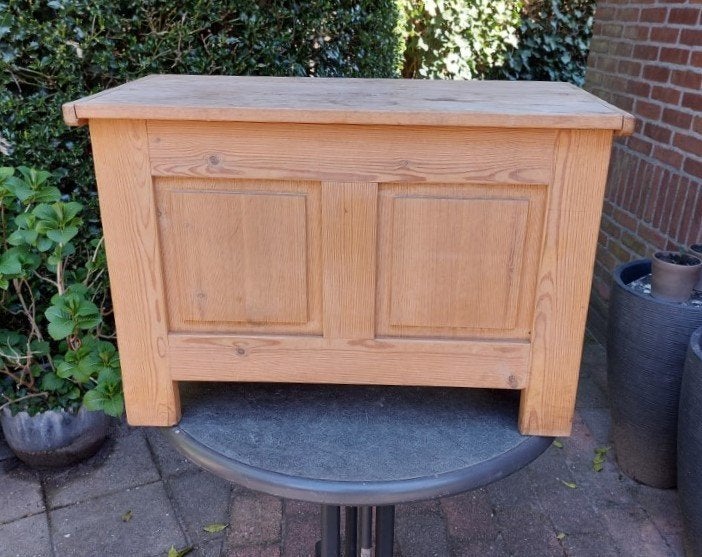 Mooi klein houten kistje/kastje, Ophalen