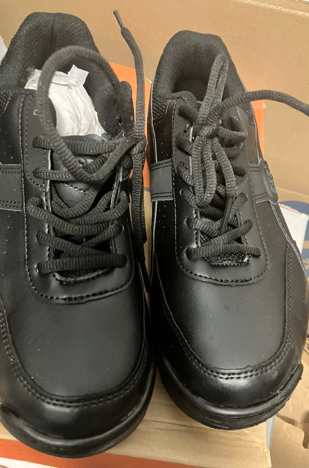 Zwarte schoenen sneakers gympen nog nieuw in doos Maat 38, Ophalen of Verzenden, Zo goed als nieuw, Zwart, Sneakers of Gympen