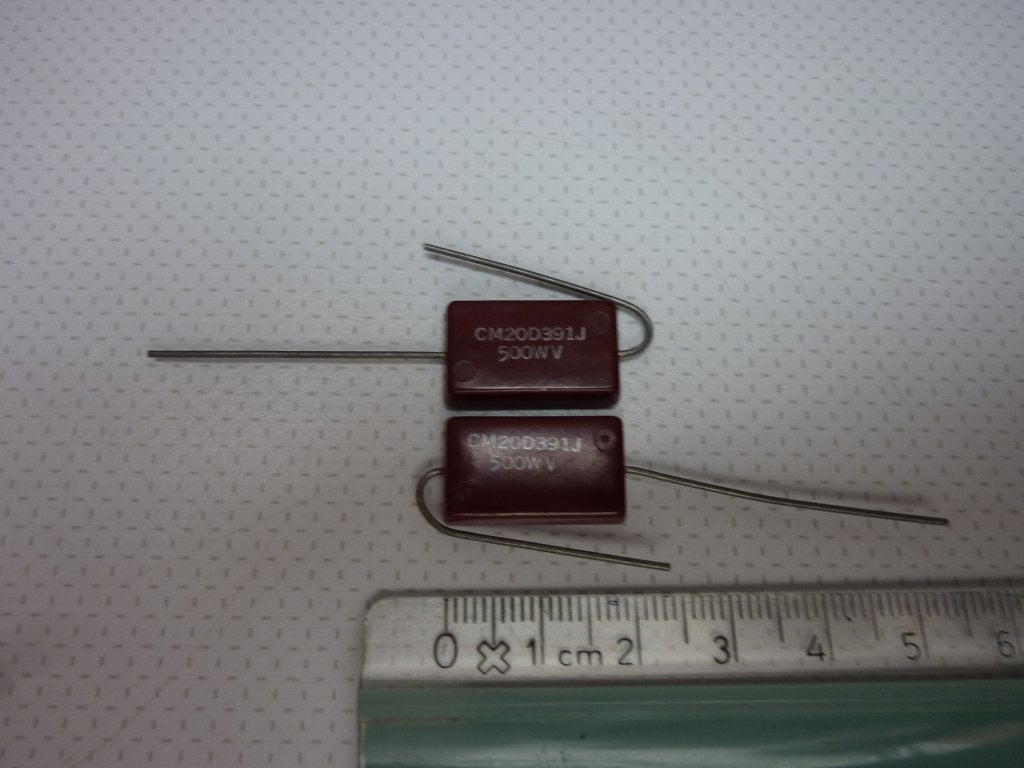 2 st. ilvermica condensator El Menco 390 pF 500V 5%, Ophalen of Verzenden, Nieuw