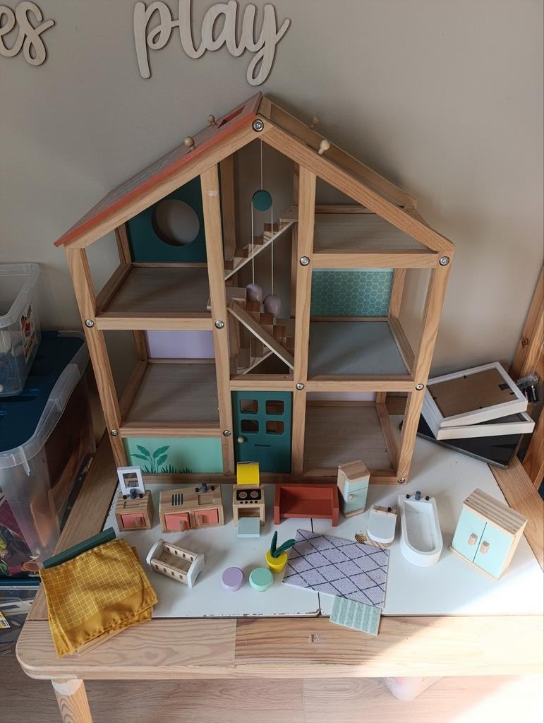 Houten poppenhuis HEMA met meubeltjes, Kinderen en Baby's, Speelgoed | Poppenhuizen, Ophalen, Gebruikt, Poppenhuis