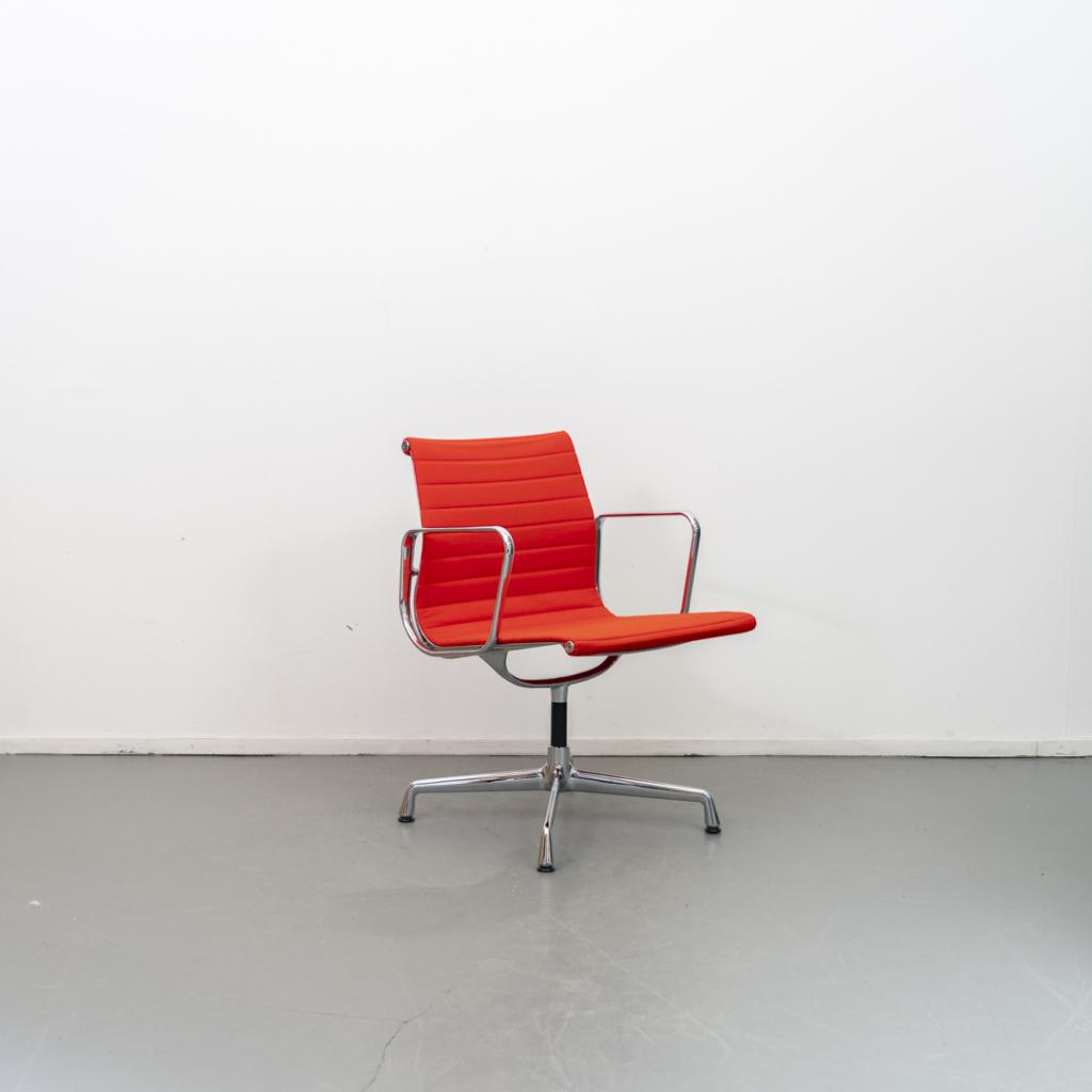 16x Vitra Eames Ea 108 Hopsak chroom Rood / Oranje