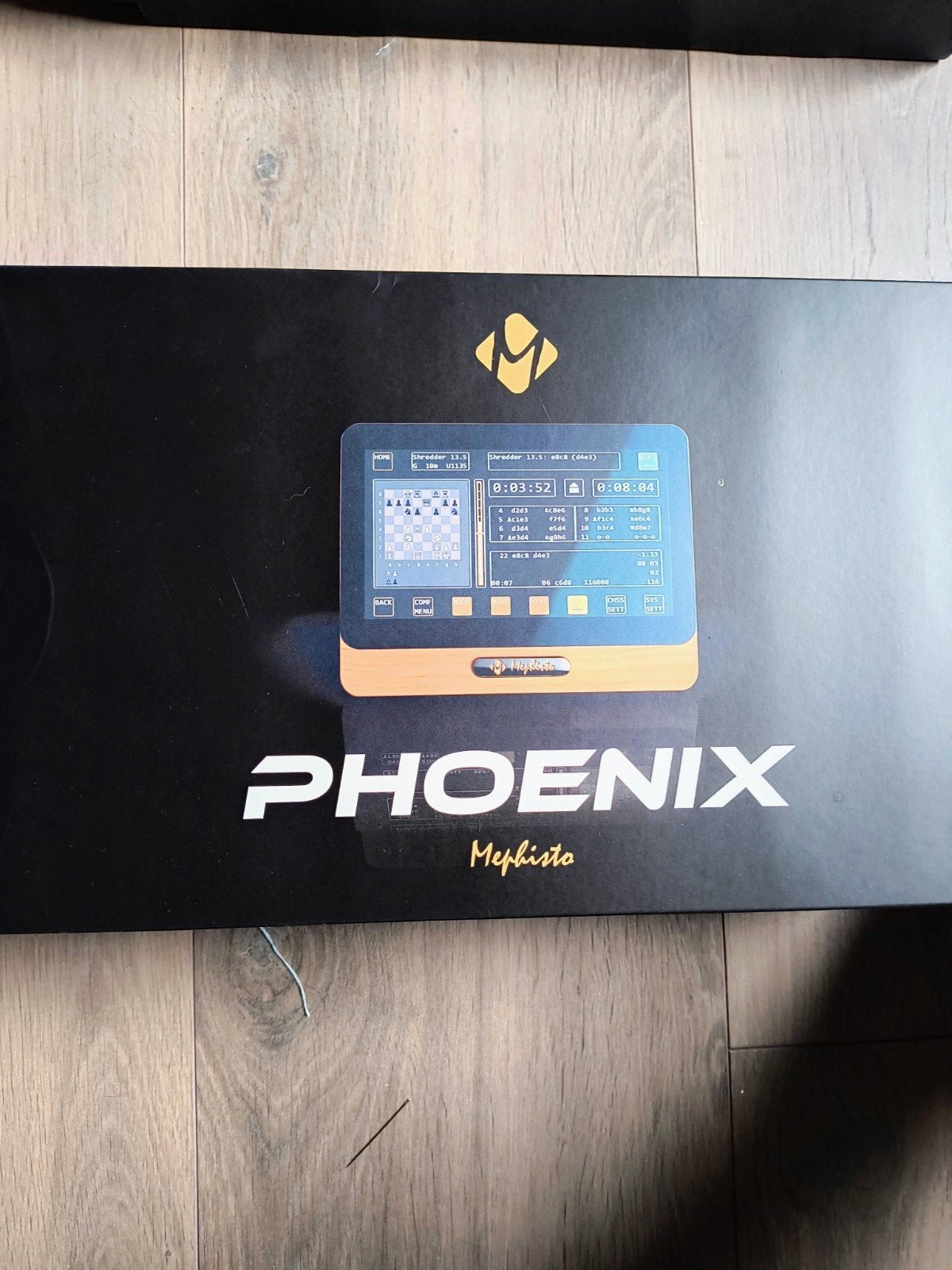 Millennium Phoenix Schaakcomputer Set - Luxe Editie, Hobby en Vrije tijd, Gezelschapsspellen | Bordspellen, Ophalen