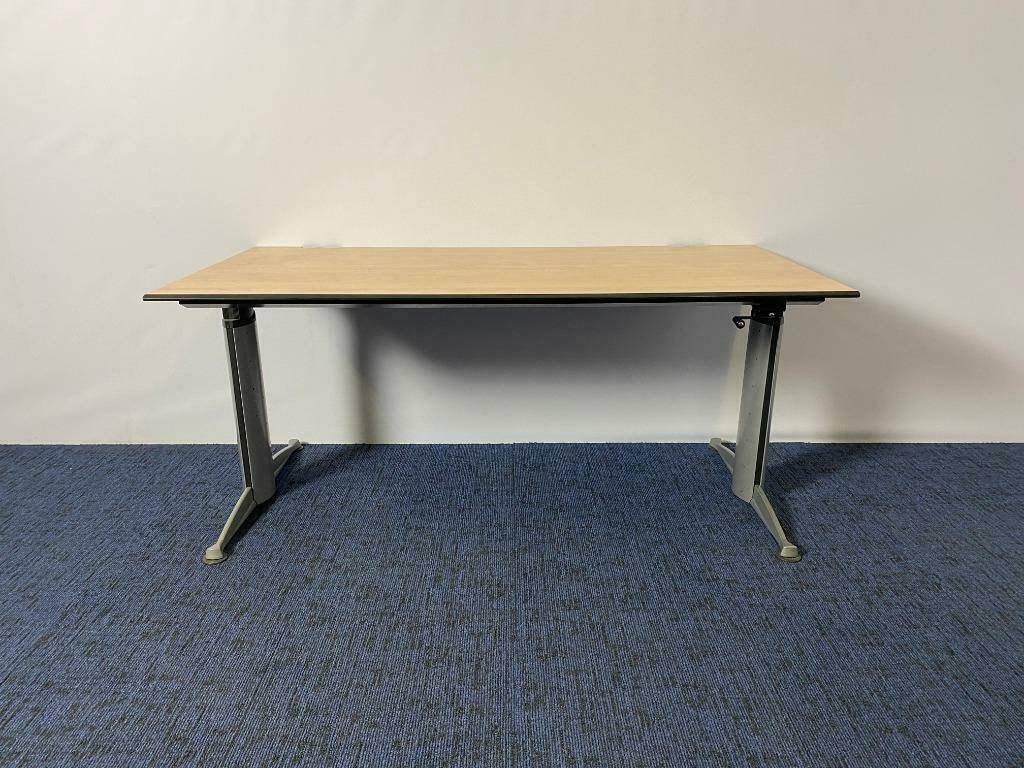 3 x Bureau Aspa (slinger), beuken blad, 180 x 80 cm.