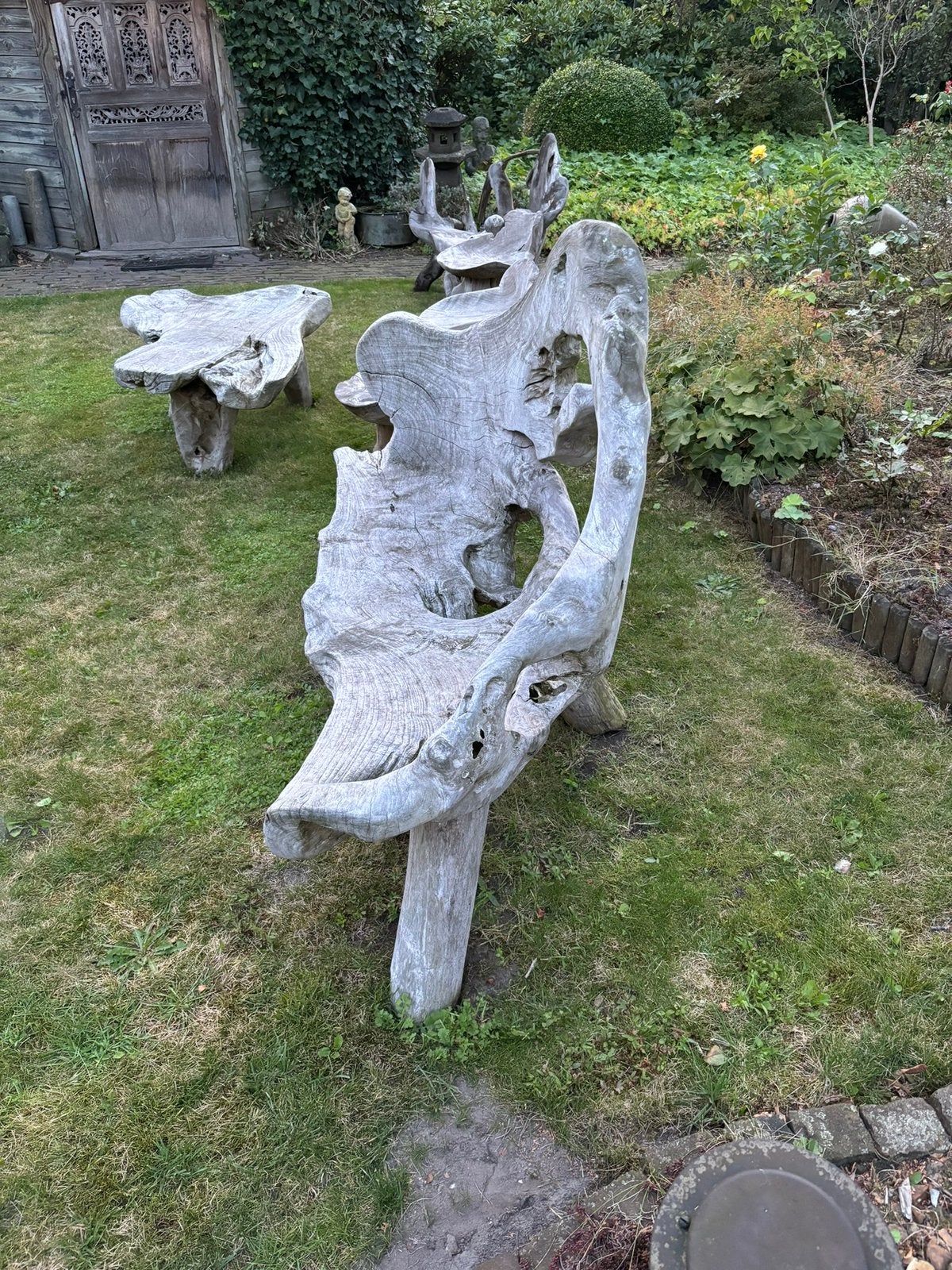 Tuinbank van mangrove uit een geheel., Gebruikt, 3 zitplaatsen, Ophalen of Verzenden, Hout