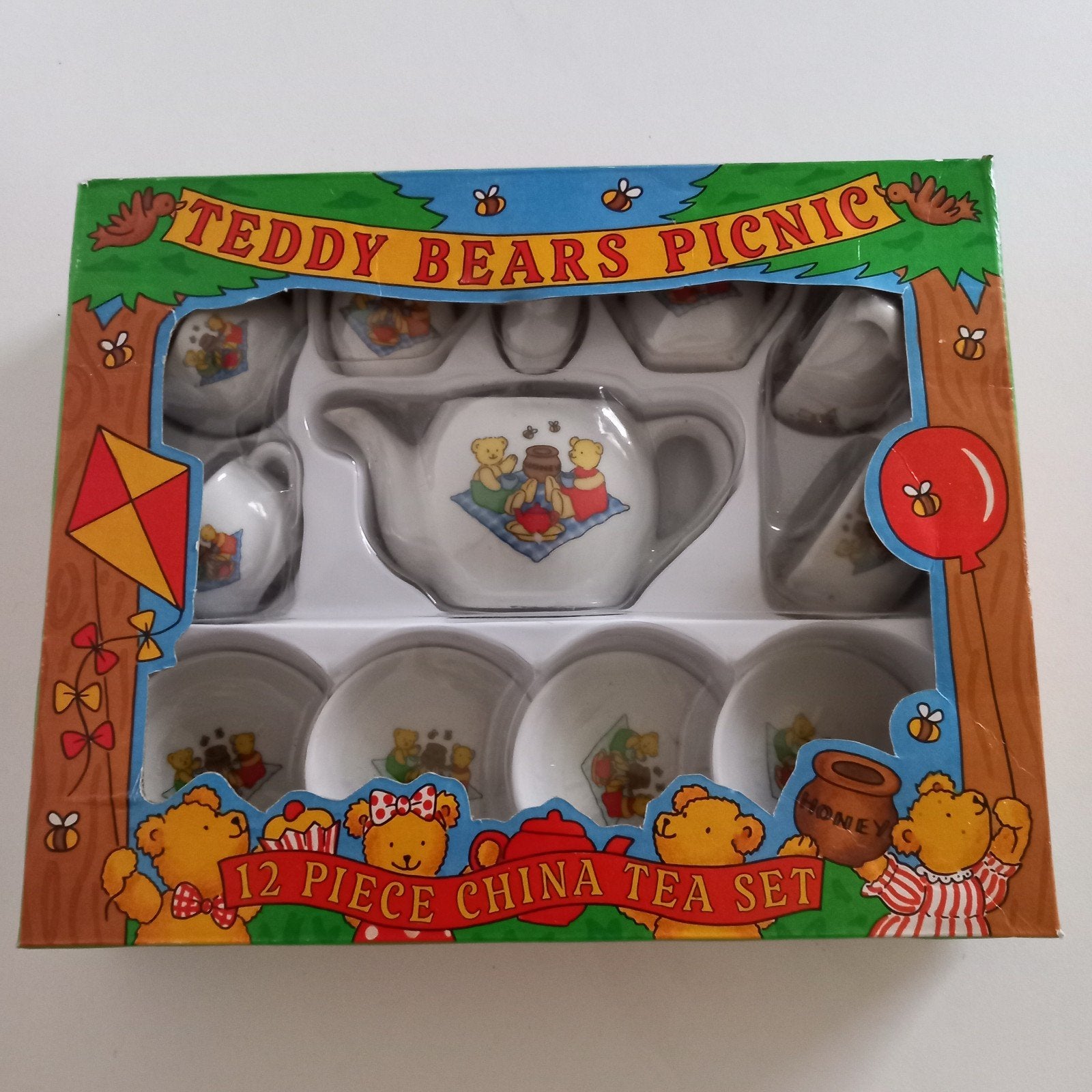 Teddy Bears Picnic 12-delig Porseleinen Theeservies, Ophalen, Nieuw