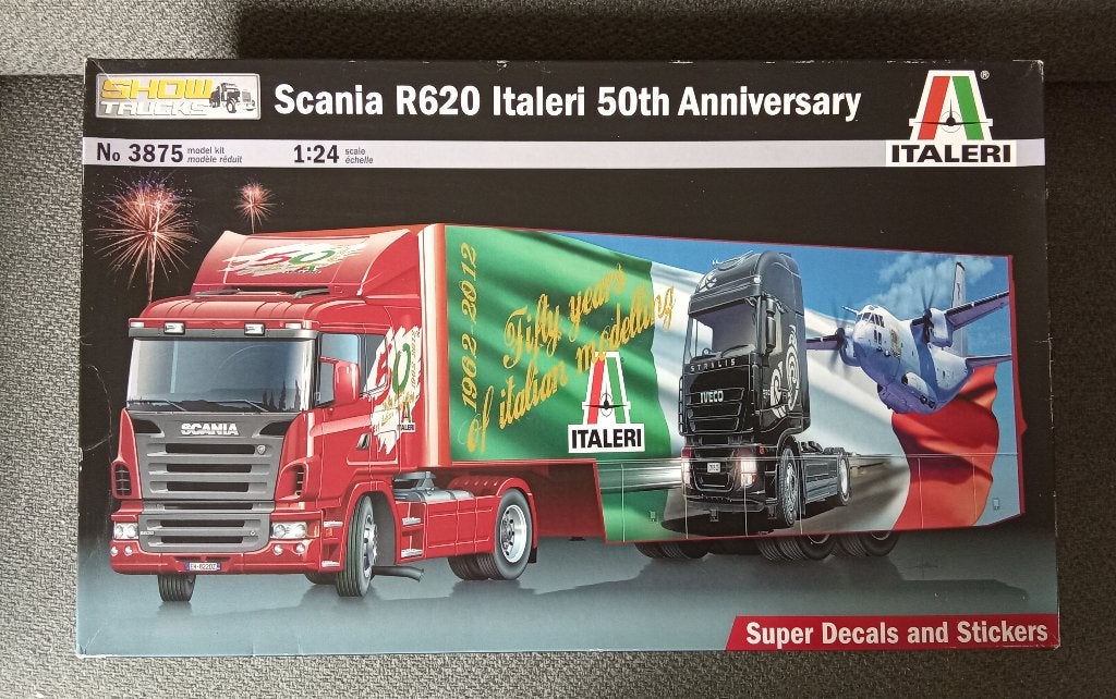 Italeri Scania R620 en trailer, Hobby en Vrije tijd, Italeri, Groter dan 1:32, Nieuw, Ophalen of Verzenden