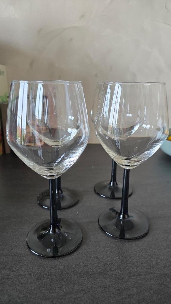 Wijnglazen 4 stuks, Verzamelen, Glas en Borrelglaasjes, Ophalen, Nieuw, Overige typen