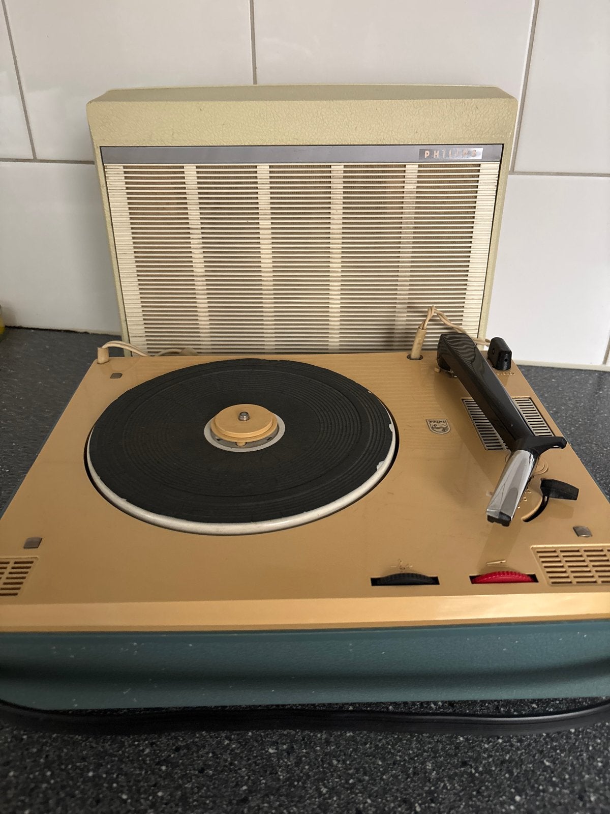 Vintage Philips Platenspeler - Draagbaar en Functioneel, Ophalen of Verzenden, Gebruikt, Platenspeler, Philips