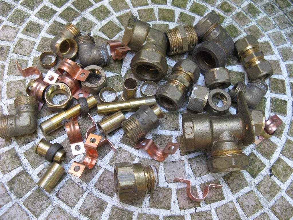 Messing leidingkoppelingen voor gas of water, Overige materialen, Gebruikt, Minder dan 20 mm, Overige typen