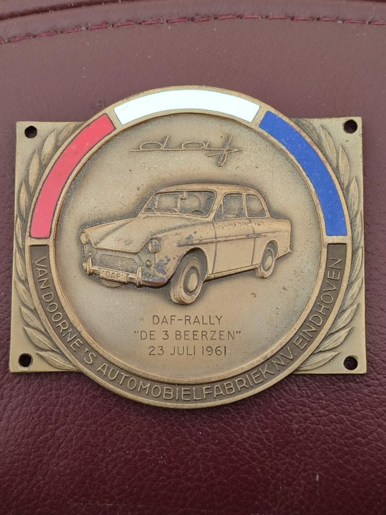 DAF Rally embleem, Ophalen of Verzenden, Brons