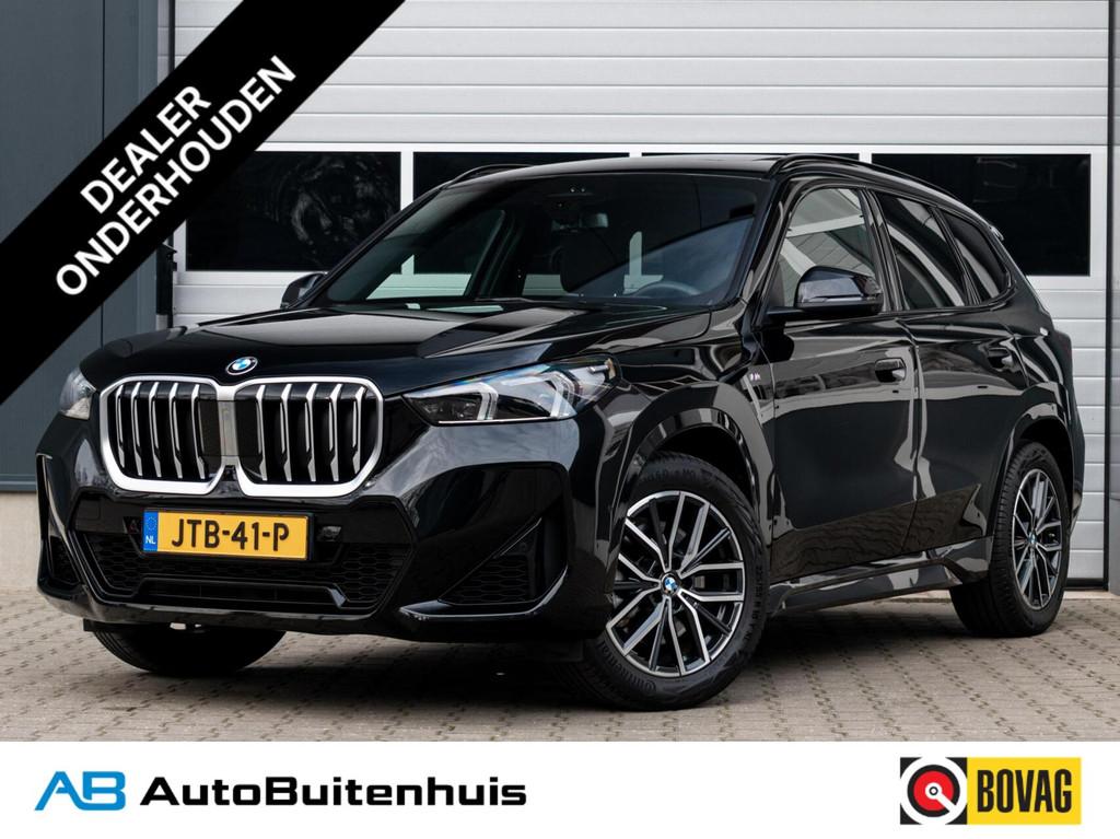 BMW X1 xDrive23i|PANO|HEAD-UP|HARMAN|STOELMASSAGE|ELEK.TREKH, 1998 cc, Automatische klimaatregeling, Gebruikt, Euro 6