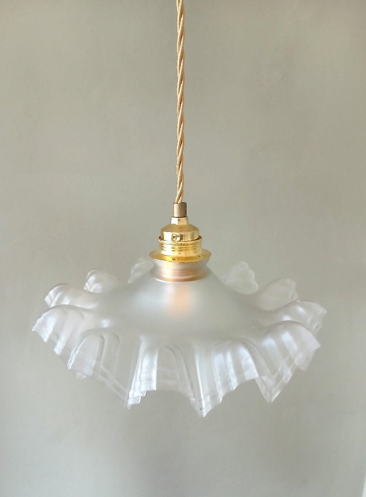 vintage frosted hanglamp in Clichy stijl. Antiek, ArtNouveau, Vintage, Mid Century, glas, glas Antiek, Art Nouveau, Vintage,, Zo goed als nieuw
